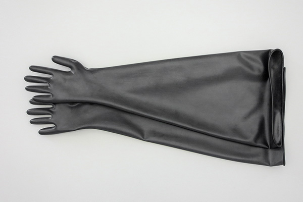 Glovebox Handschuhe aus Butly erhältlich in Standard, antistatisch oder mit FDA-Zertifikat
